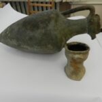 (Русский) В Крыму со дна моря подняли античные амфоры возрастом 3 тысячи лет.