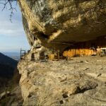 Из захваченных пещерных монастырей Крыма выселят монахов.