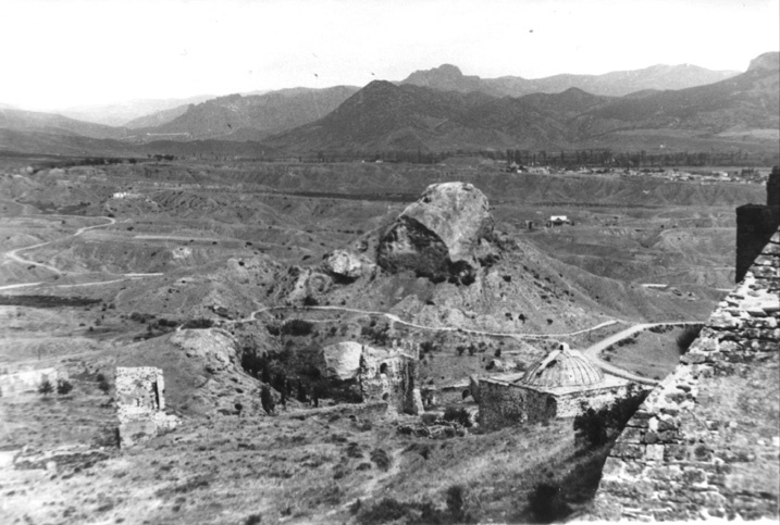 Вид на Судак с генуэзской крепости.