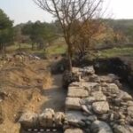 (Русский) Археологи нашли в Севастополе древнее поместье, которому 2500 лет.