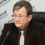 (Русский) Педагоги Крыма получат 1,5 тыс. сборников законов о сфере образования РФ