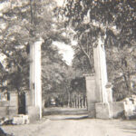 (Русский) Фотоальбом времён фашистской оккупации Крыма 1941-1944 гг. Фото 2.