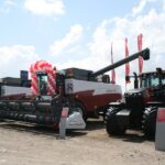 (Русский) В Крыму открылся первый российский дилерский центр по продаже сельхозтехники