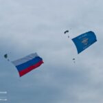 (Русский) Над Севастополем развернули два 90-килограммовых флага