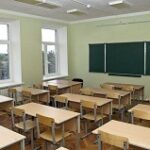 Кабмин выделит 3 млрд рублей в 2014 году на подготовку школ Крыма и Севастополя к началу учебного года, сообщил Медведев