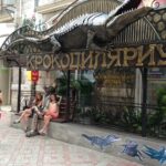 Жители Ялты потребовали убрать памятник крокодилу