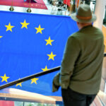 (Русский) Запрет вложений ЕС в Крым не затронет сделки, заключенные до 30 июля