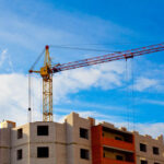 Правительство Севастополя приостановило почти все стройки города до 15 октября