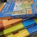 (Русский) Крым получил 525 тыс. учебников (Русский) Крым получил 525 тыс. учебников
