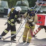 (Русский) В Севастополе спасатели МЧС провели учения на территории диорамы