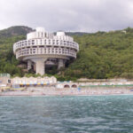 (Русский) Золотой пляж