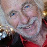 (Русский) Пьер Ришар похвалил крымские вина и заявил, что вновь хотел бы приехать в Россию