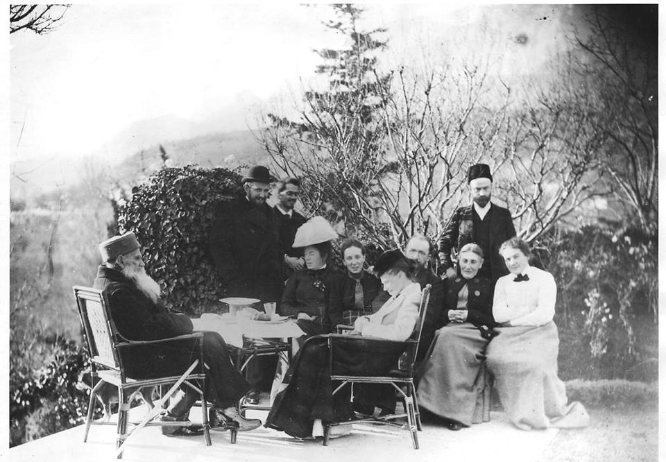 69524_628233913854990_2114423746_n