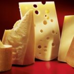 Роспотребнадзор запретил ввоз сыров из Украины в Крым