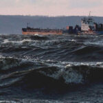 (Русский) В Керченском проливе шторм: паромы совершают пробные рейсы