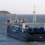 Керченская переправа работает в штатном режиме, очередь уменьшилась