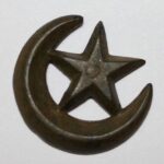 Значок зуава. Из фондов Бахчисарайского музея.