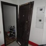 (Русский) Пожарных в Феодосии заставили заплатить за выбитую по ошибке дверь квартиры пенсионерки