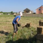 Премьер распорядился за неделю снести строения на «полянах протеста» в Крыму