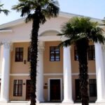 (Русский) В Крыму пройдет Международный театральный фестиваль "Радужный мост"