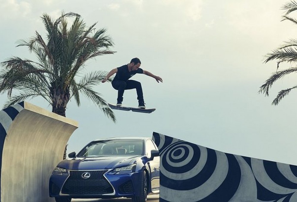 lexus-hoverboard-2