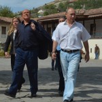 СБУ завела уголовное дело на Берлускони за посещение Крыма