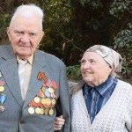 (Русский) Ветеран из Ялты подарил научной библиотеке Никитского ботсада 1,5 тысячи книг и журналов