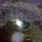 (Русский) Легковой автомобиль сорвался с 20-метрового обрыва на мысе Тарханкут и завис на скалах